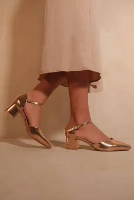 AYRA POINTED TOE LOW BLOCK HEEL SANDALS IN ROSE GOLD METALLIC FAUX LEATHER