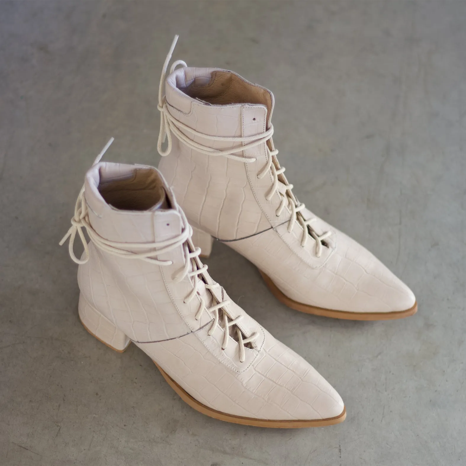 White Quartz - Off white textured boots